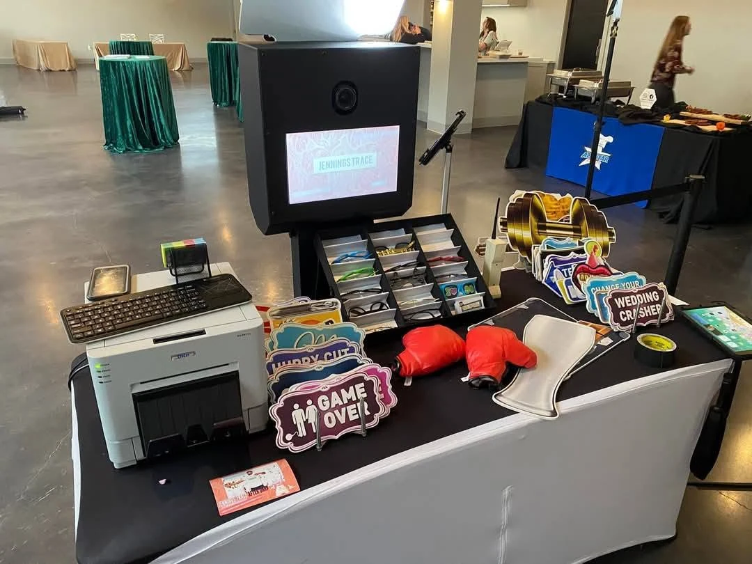 The booth in action: Professional equipment, props and print station
